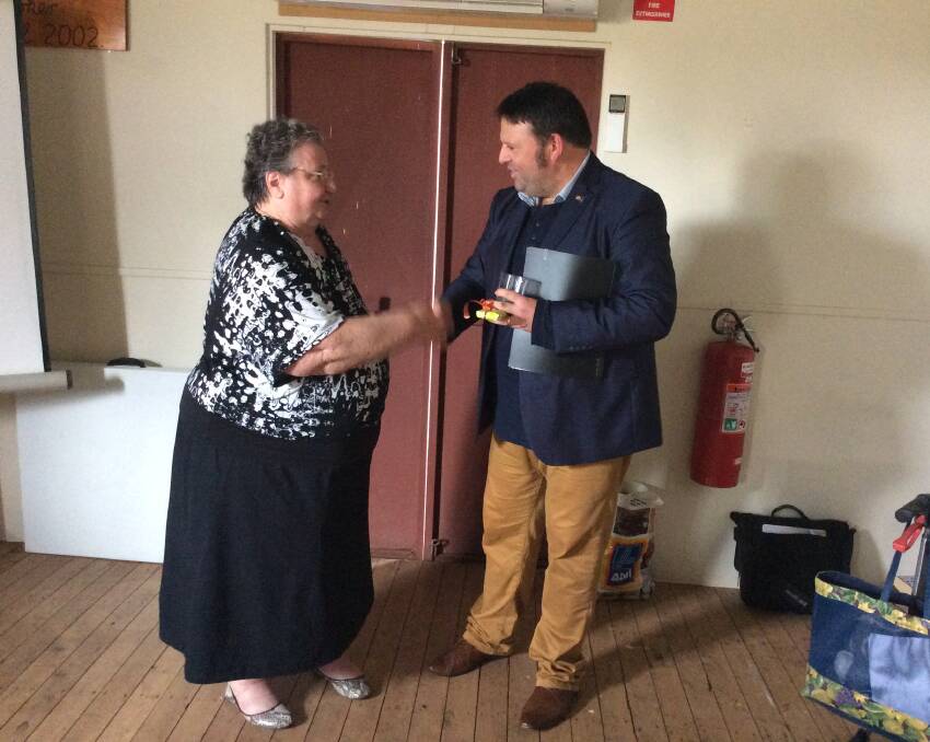 Carmen Gordon thanking Matt Ryan at the South West Group Day which saw two Boorowa CWA members attend and take home awards. 