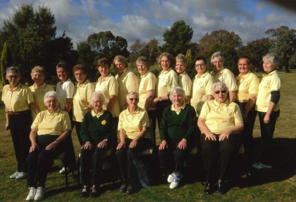 Helen Aldersey was farewelled by the Boorowa Golf Ladies.
