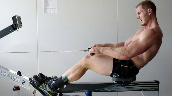 David Pocock works out in a state of the art altitude room in Canberra. Photo: Jeffrey Chan