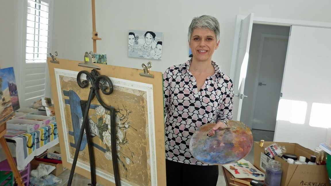 Local artist Therese Crowe is helping to organise the Boorowa Remembers art competition.