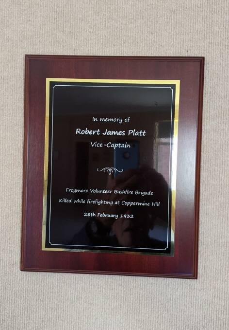 A plaque hanging in Frogmore in honour of Robert Platt. Photo: Phillip Baer 