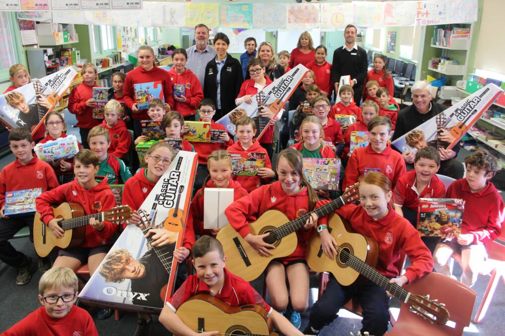 Boorowa Central School students with their new instruments. 