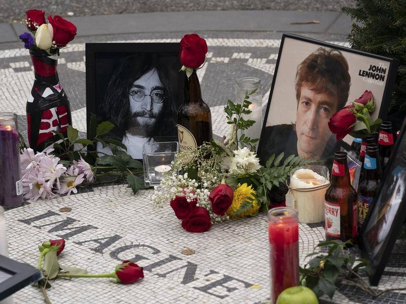 Fans, family and band mates of John Lennon have paid tribute 40 years afte his death.
