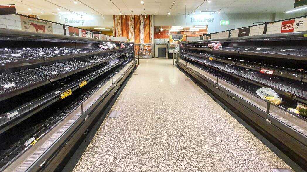 PANDEMIC: Panic buying has led to mass shortages of food at supermarkets across Western NSW. Photo: SITTHIXAY DITTHAVONG